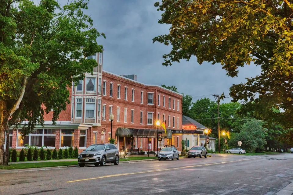 Clayton — mold removal